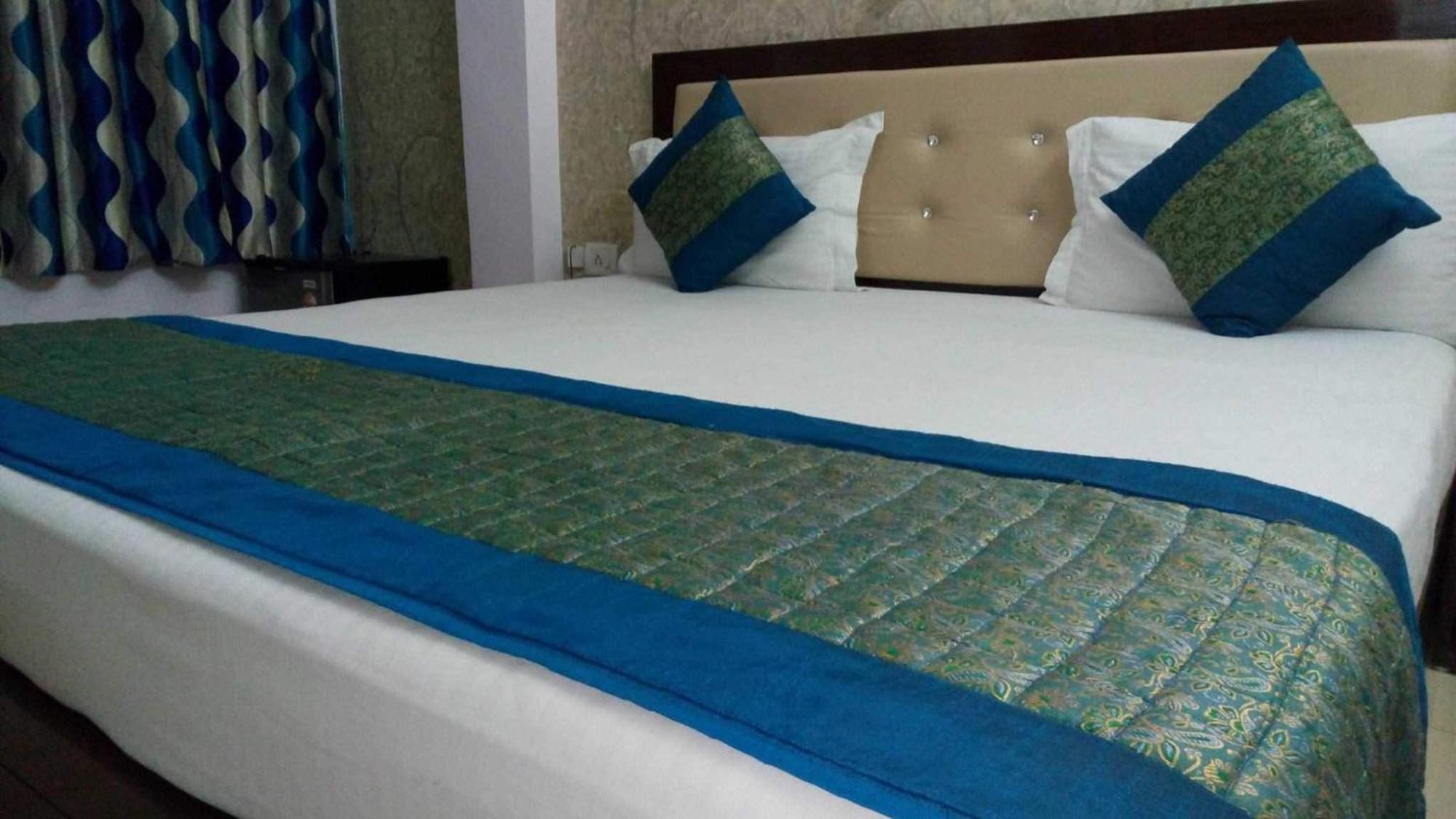 Hotel O Tp Suites 뉴델리 외부 사진