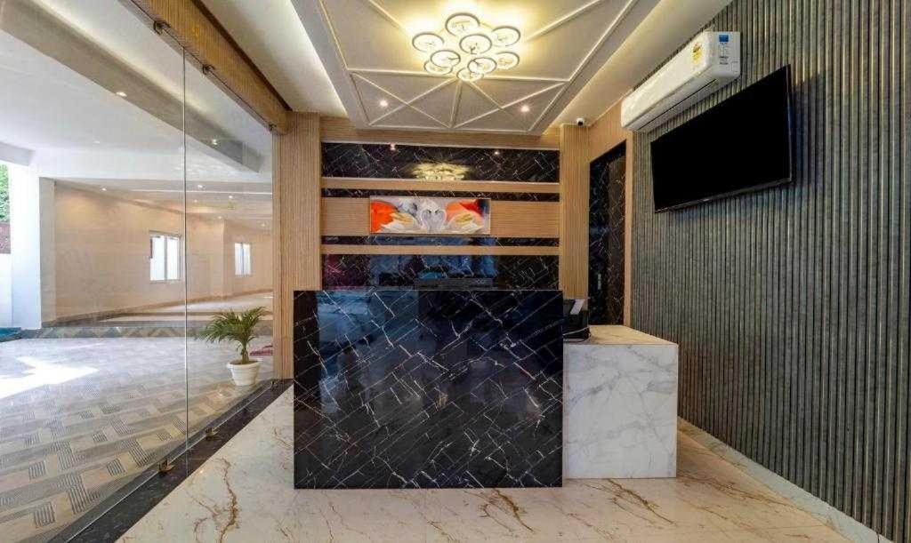 Hotel O Tp Suites 뉴델리 외부 사진
