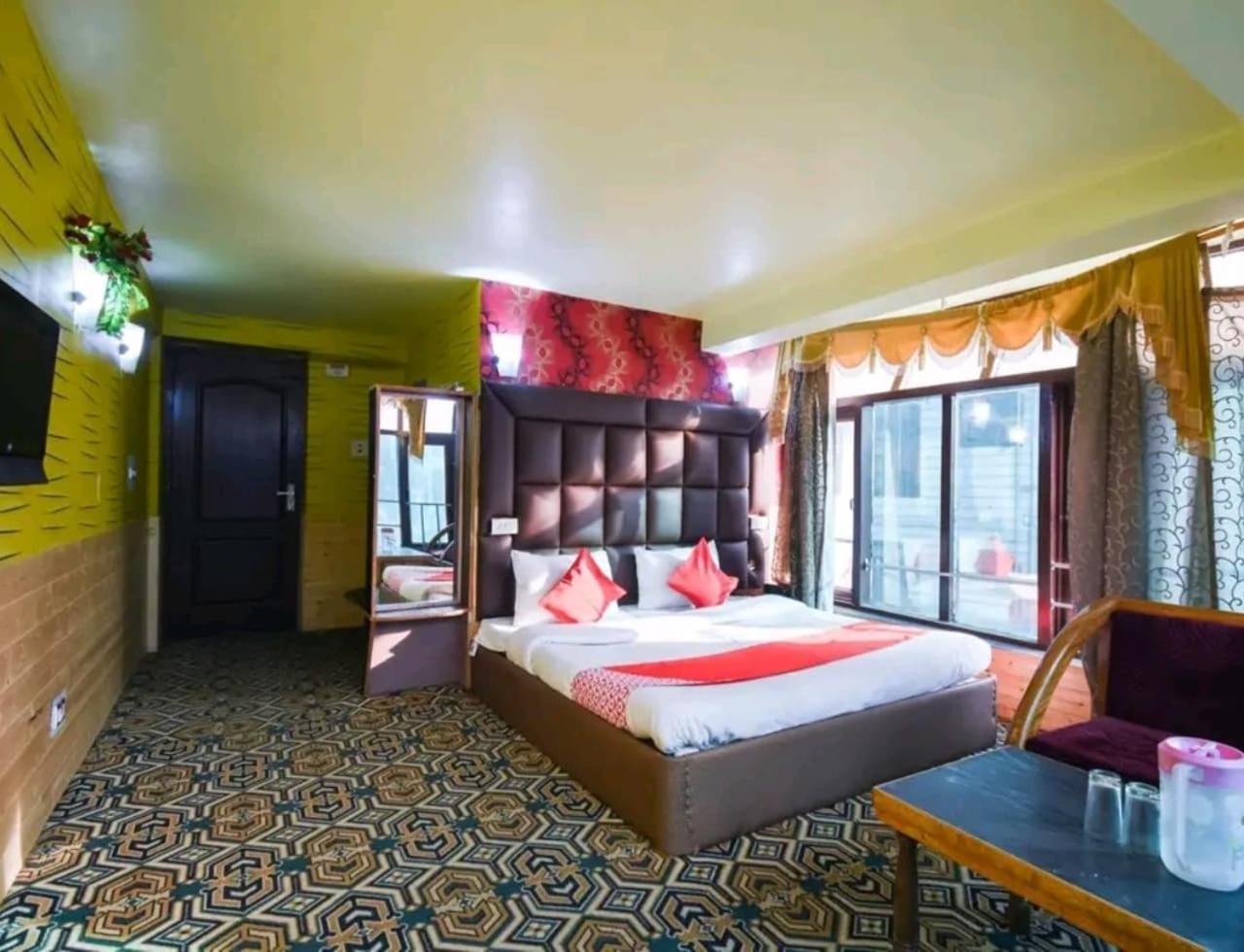 Hotel O Tp Suites 뉴델리 외부 사진