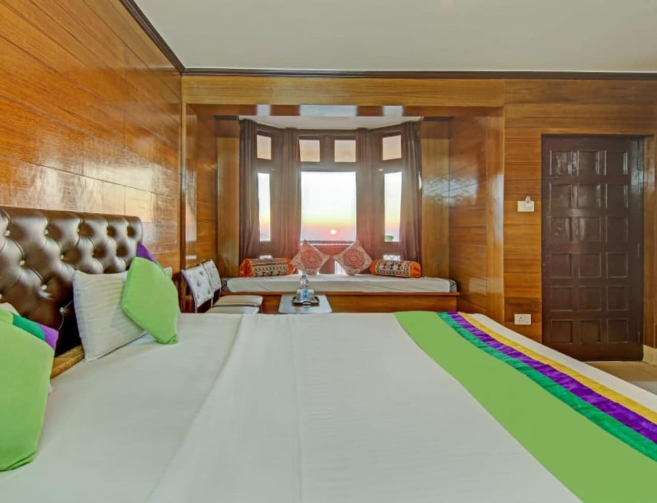 Hotel O Tp Suites 뉴델리 외부 사진